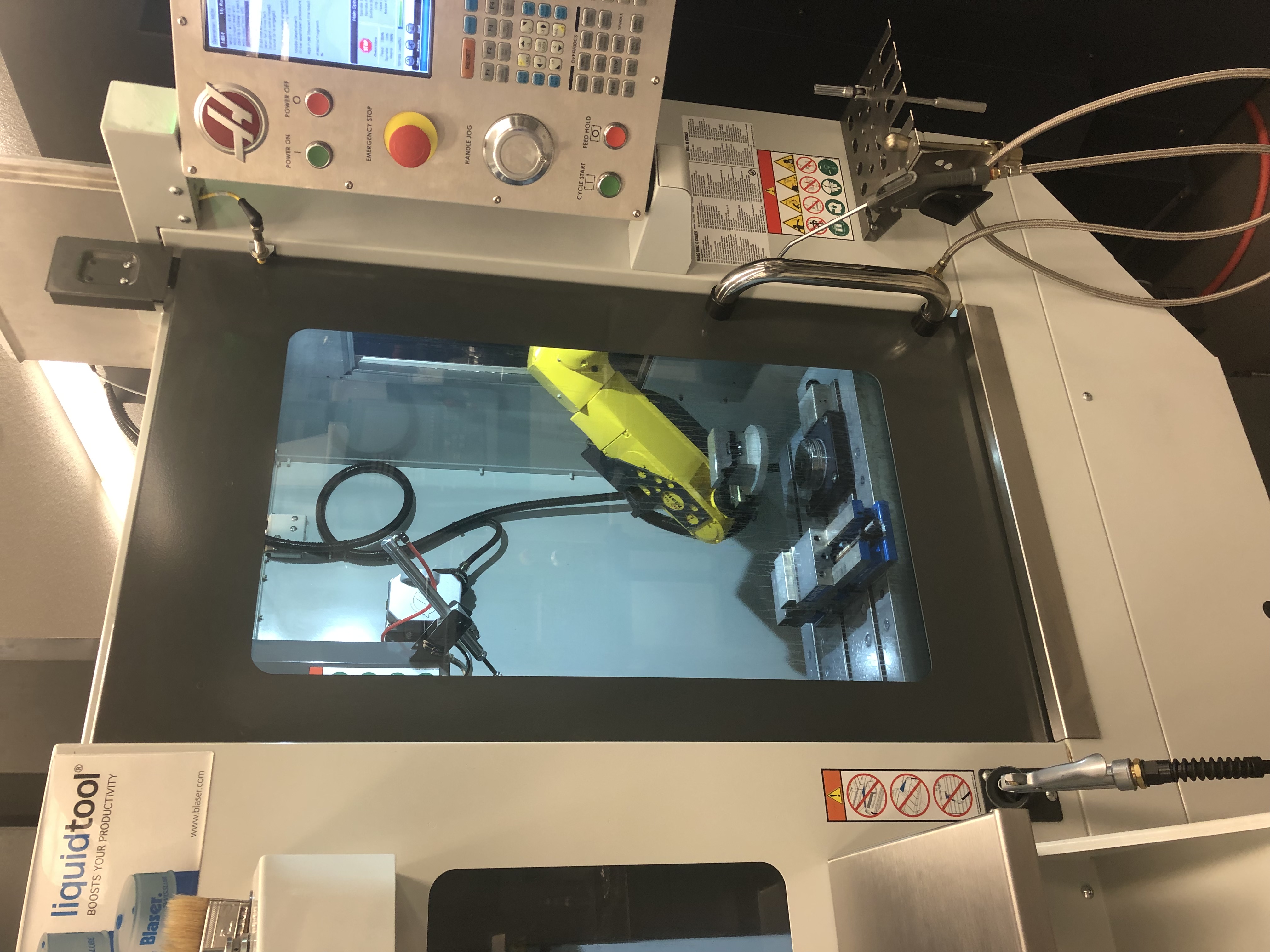Haas DM-1 with Fanuc Robotic Cell