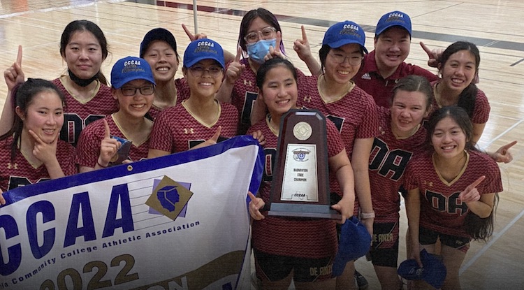 2022 women's badminton team